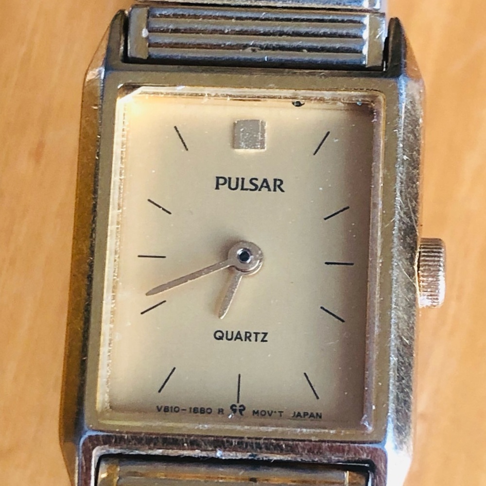 Pulsar Silver Rectangular Watch - Picture 2 of 5